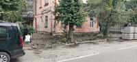 Сенсація: Розбитий тротуар на Мазепи ремонтують в м. Рівне (6 ФОТО)