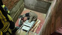 «Винесли ледь живим»: у Рівному на будівництві покалічився чоловік (ФОТО/ВІДЕО)