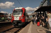 Нові складнощі при перетині кордону: частину потягів до Польщі скасовують
