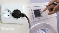 Чи потрібно вимикати пралку з розетки після прання: відповідь вас здивує