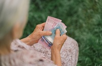 Перерахунок пенсій у жовтні: в ПФУ показали, на скільки реально збільшились виплати