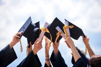 Стало відомо скільки студентів у 2022 році отримуватимуть стипендію і яку?