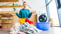 Ні грама більше: скільки порошку потрібно сипати на одне прання? 