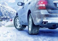Як правильно та безпечно пересуватися на автомобілі взимку: 5 порад для водіїв 