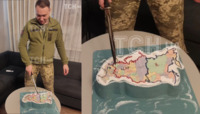 У день свого народження Буданов з усмішкою на обличчі пошматував «карту росії» (ФОТО)