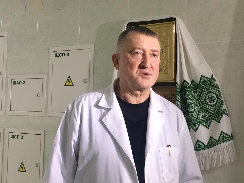 Анатолій Мельничук: «Весь колектив лікарні, а це майже 1800 працівників, налаштований відстоювати власну позицію та свого головного лікаря»