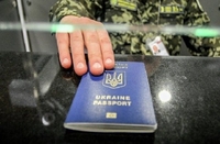 Через борги з України не випустили чотирьох мешканців Рівненщини