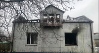 Літню жінку зв’язали скотчем і підпалили будинок: несподівані деталі пожежі у Здолбунові