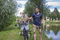 Школярка Софія наловила 7 кілограмів риби у Рівному (ФОТО)
