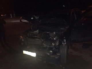 Машина Мартинова, пошкоджена від зіткнення з пішохідками.