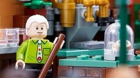 «Ти завжди будеш нашим улюбленим баристою»: LEGO прощається з зіркою «Друзів»