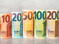 В Україні дорожчає валюта: ціна євро зупинилася на новій позначці