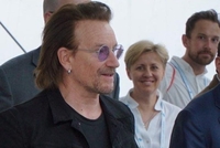 До України вперше приїхав Боно з «U2»