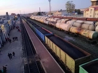 «Російські вагони з вугіллям у Сарнах «блокує»... всього 5 осіб», - поліція
