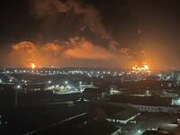 Палає велика нафтобаза в Брянську після того, як люди там чули «хлопки» (ФОТО/ВІДЕО)
