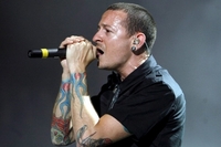 «Linkin Park» випустили новий кліп з Честером Беннінгтоном
