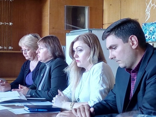 На фото: друга зліва - голова комісії Ірина Пилипчук