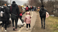 Допомога на проживання: чи зможуть її отримувати українці, які виїхали за кордон 