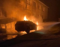 Невідомі підпалили позашляховик депутата міськради на Рівненщині