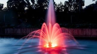 Так виглядає плаваючий фонтан. Фото з інтернету.