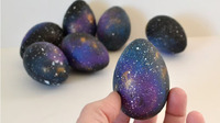 Діамантові, мармурові та космічні: як оригінально пофарбувати яйця на Великдень (ВІДЕО)