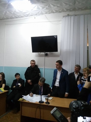 Володимир Ковальчук відповідає на запитання суду