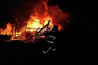 Уночі на Рівненщині дотла згоріло 7 будівель (ФОТО)