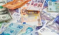 Курс долара ще всіх здивує: в яку валюту найкраще зараз вкладатись?