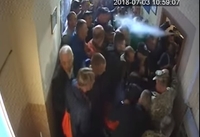 Силовий конфлікт на Рівненщині: сльозогінний газ, побиті активісти і поліцейські (ВІДЕО) 