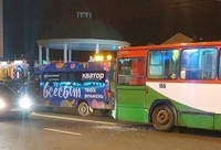 ДТП: тролейбус дав «під зад» автобусу у центрі Рівного (ФОТОФАКТ)