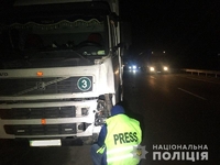 На Рівненщині вантажівка насмерть збила пішохода (ФОТО) 