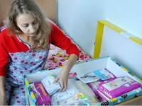 Оновлені пакунки малюка отримують молоді мами Рівненщини 