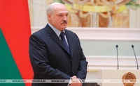 Лукашенко заявив про перемогу над коронавірусом: «Але ми не знижуємо градусу боротьби» (ФОТО)