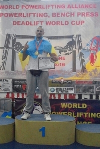 На міжнародних змаганнях рівненський рятувальник підняв штангу, вдвічі більшу за особисту вагу