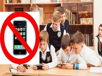 У школах хочуть заборонити користуватися телефонами
