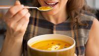 Що додати у звичайний суп, щоб він смакував по-новому