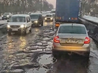 «Буде погода - буде дорога»: шляховики розповіли, коли завершать ремонт на трасі Рівне-Луцьк