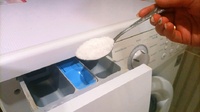 Для чого досвідчені господині додають сіль у пральну машину