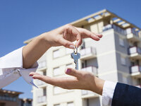 Попит на нерухомість стрімко зростає: яку, за скільки і де найдешевше купувати квартиру?