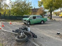На Рівненщині мотоцикл «влетів» у «Жигуль»: Водій двоколісного – у тяжкому стані
