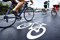 Рівненські дороги ремонтують з урахуванням інтересів велосипедистів
