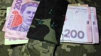 Українським військовим боргують гроші: відомо, коли відновляться виплати