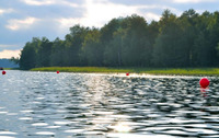 Як виглядає туристичне місце - Біле озеро на Рівненщині та пляж біля нього (ВІДЕО)