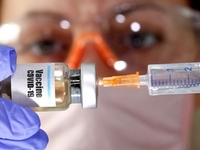Скільки медиків на Рівненщині вже отримали щеплення проти коронавірусу