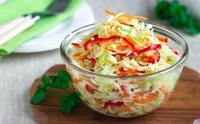 Зимовий салат «Провансаль»: відмінне доповнення до будь-якої страви – за сущі копійки (РЕЦЕПТ)