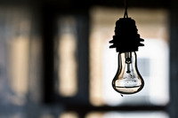 Сидітимуть без світла: в уряді назвали, кого відключатимуть від живлення в першу чергу, у разі дефіциту в енергомережі