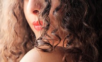 Нова вірусна стрижка на довге волосся: чому «Кобра» заполонила TikTok? (ВІДЕО)