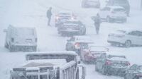 Потужний сніговий шторм накрив США: тисячі людей залишилися без світла
