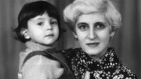 Не хотіла, щоб син став президентом: що відомо про єврейську маму Володимира Зеленського