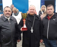 На Рівненщині футбольна збірна священиків виграла у благодійному матчі